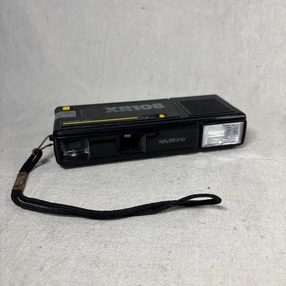 Vintage Keystone XR108 Everflash Pocket Camera Untested With Strap